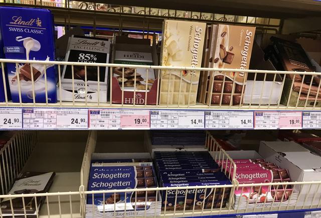 超市多款巧克力配料表看完，你就知道什么是真正的巧克力了