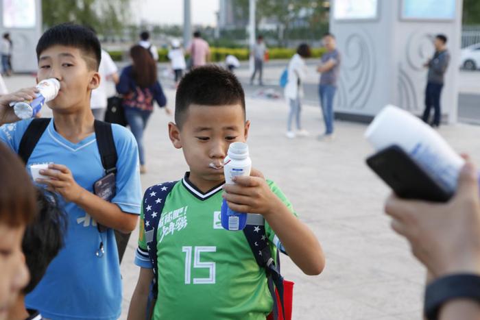 中国足球世界杯圆梦进行时 蒙牛引领少年足球未来发展