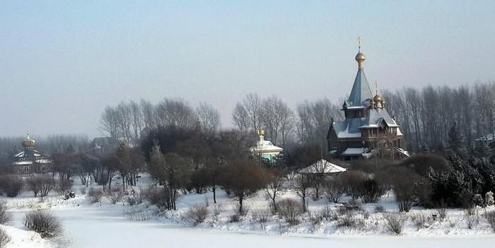 爱上旅游: 到哈尔滨的伏尔加庄园去看雪, 领略俄罗斯fengqing