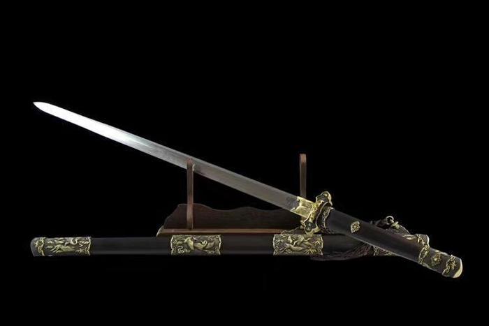 收藏一把镇宅刀剑摆件，汉剑、唐刀剑、清刀剑，你更喜欢哪一种？
