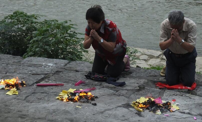 还阴债是欠故去亲人的钱吗