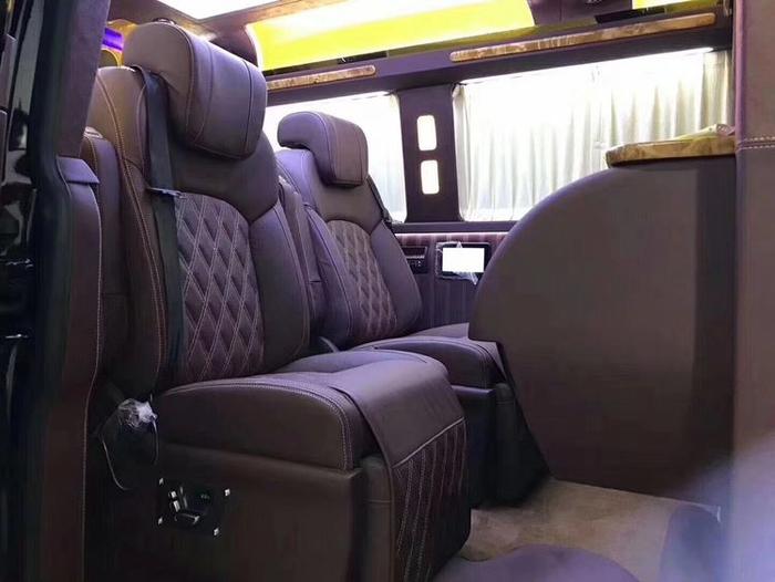 全新奔驰V260经典商务车 私人订制奢华改装
