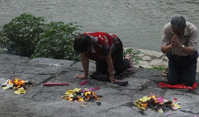 鬼节为什么不能出门？