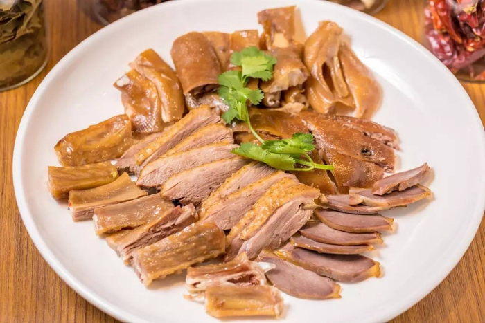 孕期高血压就不能吃肉了？这几种肉不仅可以吃，还能降血压促吸收