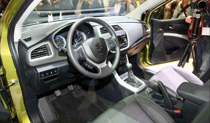 铃木新款SUV来袭，标配四驱全系ESP，仅售8万比H6还厚道！