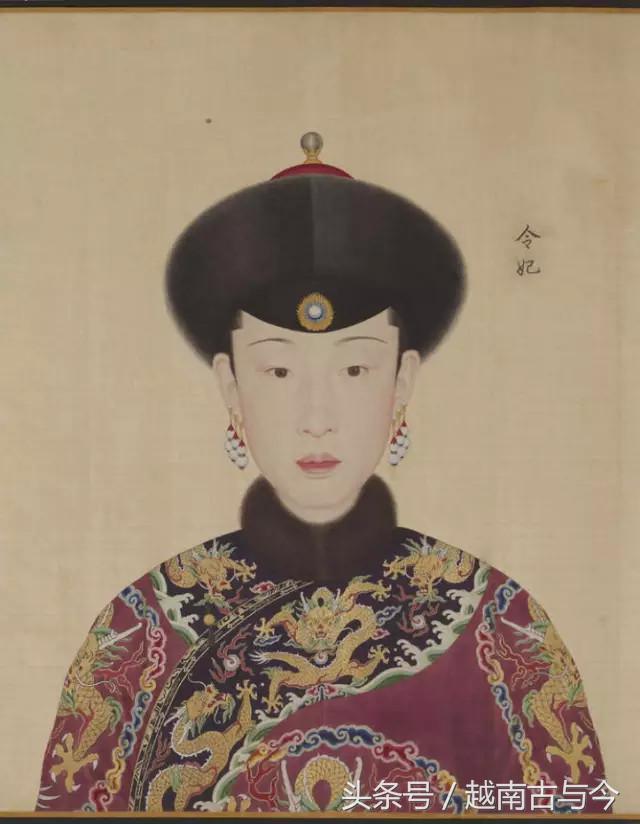 乾隆皇帝最爱的妃嫔画像曝光，其中一位被誉为清朝最美贤后