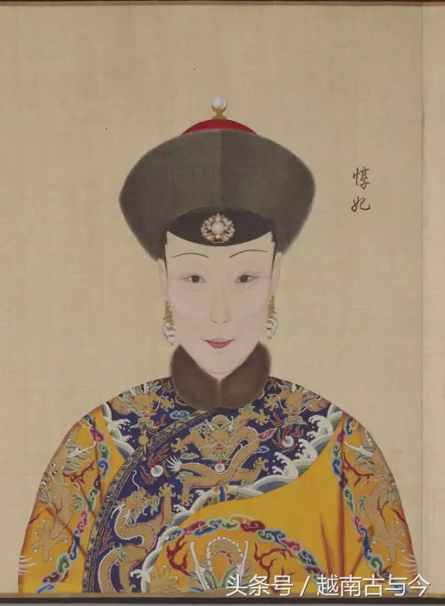 乾隆皇帝最爱的妃嫔画像曝光，其中一位被誉为清朝最美贤后