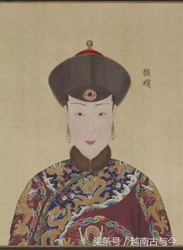 乾隆皇帝最爱的妃嫔画像曝光，其中一位被誉为清朝最美贤后