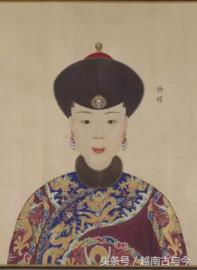 乾隆皇帝最爱的妃嫔画像曝光，其中一位被誉为清朝最美贤后