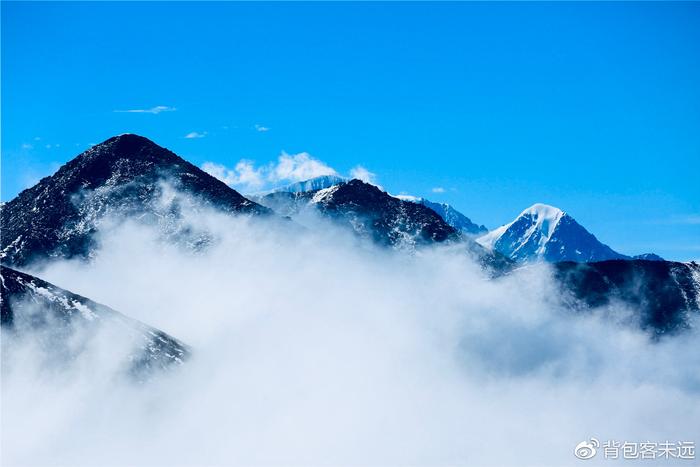 觉姆之城亚青寺—遗世独立的修行圣地！