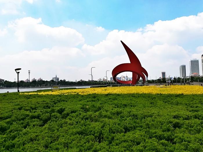 德州新湖风景区，有一个雕塑很多当地人都不知道它的名字