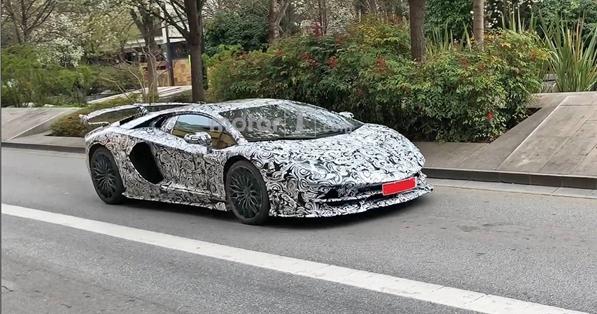 兰博基尼Aventador SVJ谍照曝光 采用更粗大尾管