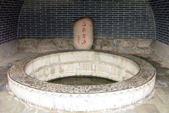 中国10大温泉，第2历史最久，第3世界最大，第十海拔最高