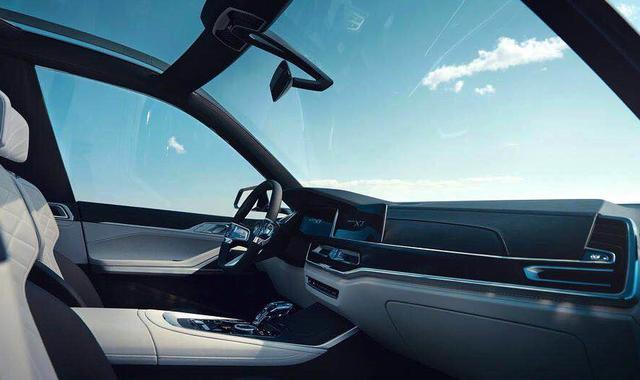 BMW最大型、最豪华的SUV X7 iperformance 预告