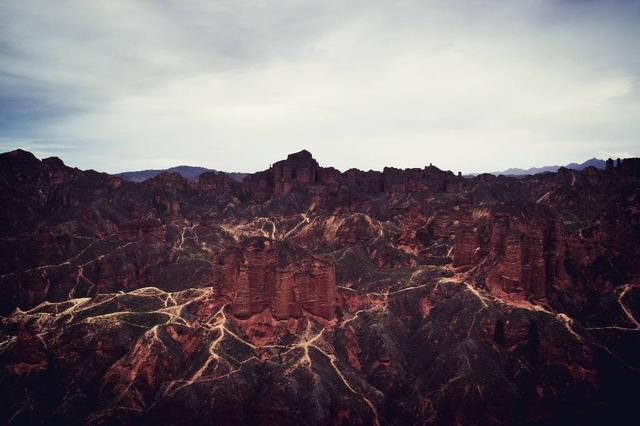 未满十八岁禁止涉足的地方之西北温柔乡