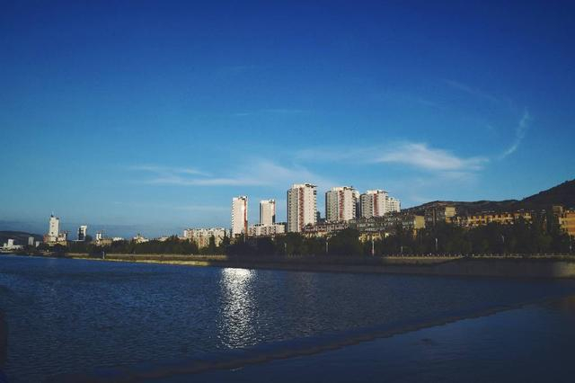 未满十八岁禁止涉足的地方之西北温柔乡