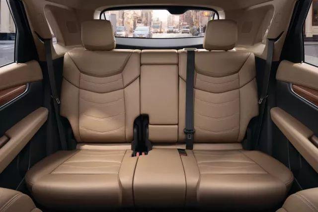 凯迪拉克国产XT4实车图曝光，预计今年第三季度上市