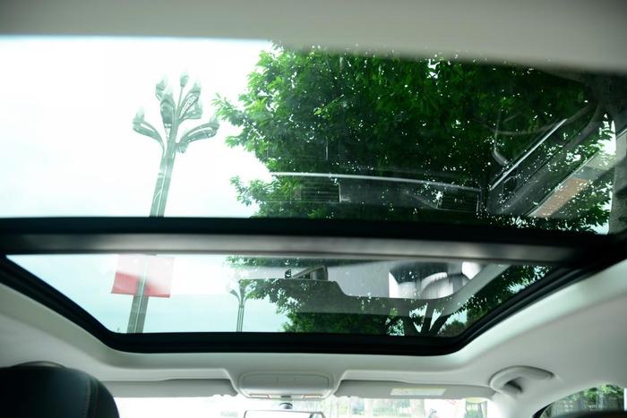 标配全景天窗、1507L超大空间完爆SUV，大众蔚领给你新旅行体验