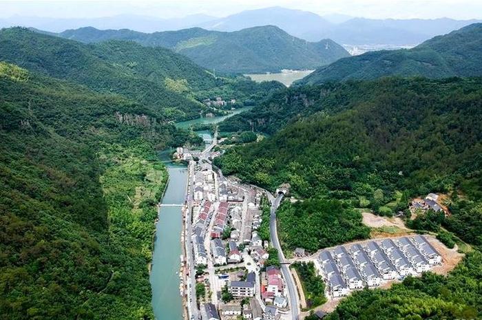 浙江是大避暑村庄之桐庐芦茨村，一座因鸬鹚众多而得名的小山村