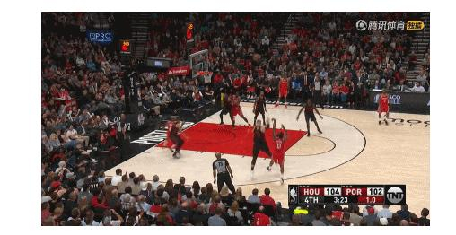 哈登关键时刻挺身而出狂砍38分助快船逆转取胜全场球迷沸腾