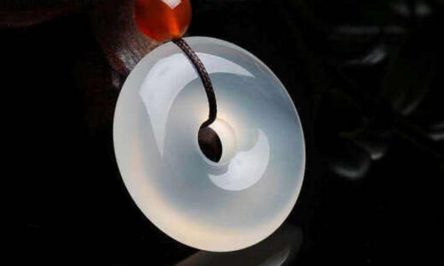 玉髓和玛瑙的区别是什么？从特征、作用等分析