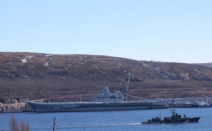 库兹涅佐夫号航母近照曝光，合同都签了还是没有开始修