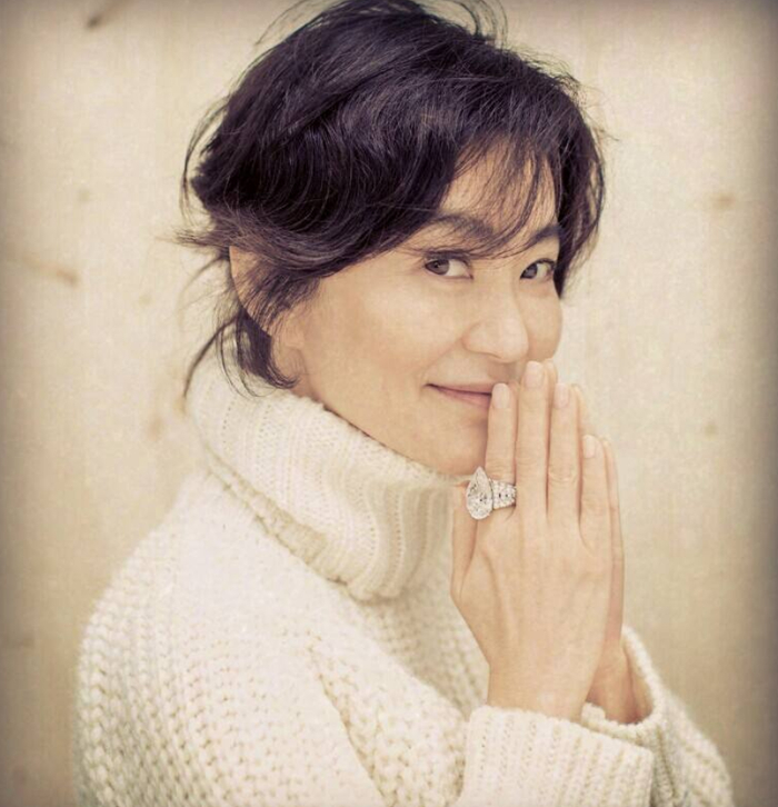 ���Ů���ǵ�18�꣬�����Ը��������崿������ϼ�������