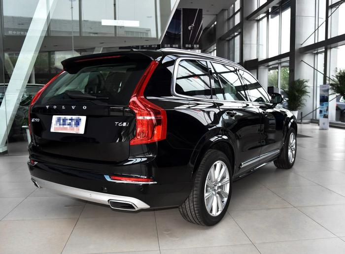 18款全新沃尔沃XC90上市，6.5秒破百，最高优惠18万