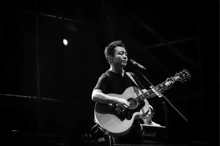 愿你沧桑半生，归来仍是少年