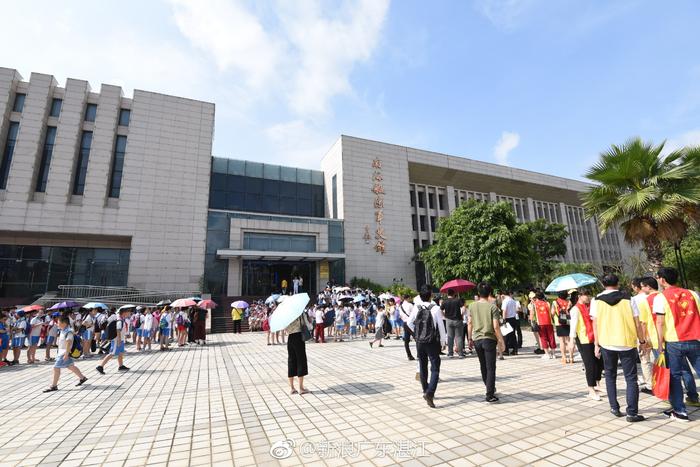 吾是青年带你走进湛江南海舰队军史馆，重温峥嵘岁月