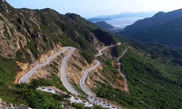 号称西安最美的环山旅游盘山公路, 九曲十八弯