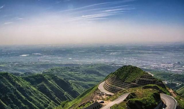 号称西安最美的环山旅游盘山公路, 九曲十八弯