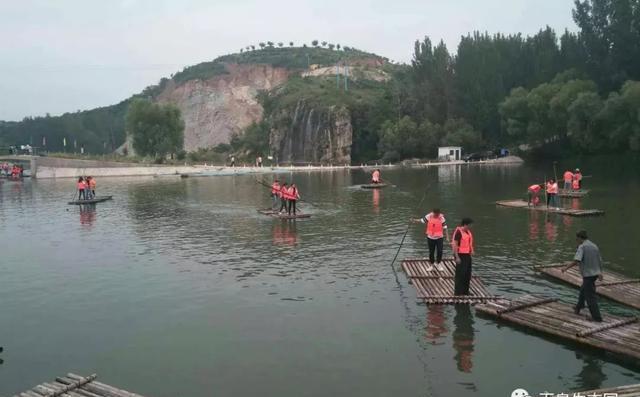 易县有个百泉村，无百眼泉水，但有一生态园很好玩！