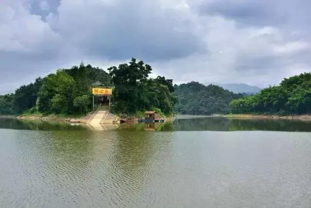 耍水露营寻清凉！去周边这6处胜地，逃离30℃+的成都！