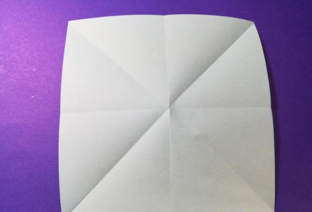 千纸鹤折纸教程:这样折千纸鹤,既简单又漂亮!