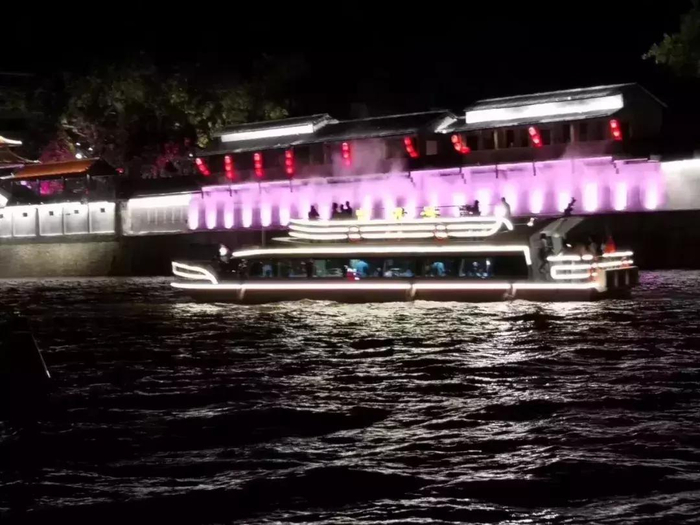 南昌第三医院抚河院区南昌火车站怎么坐公交？