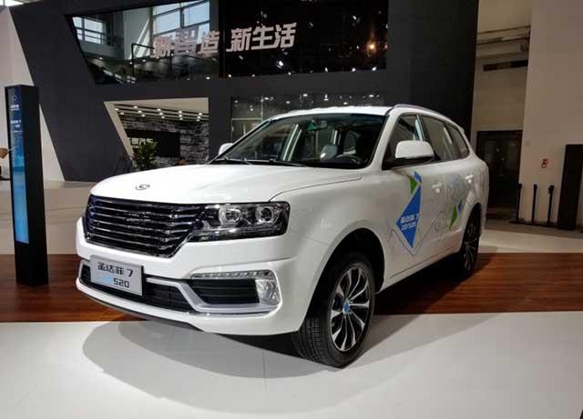 2018北京车展 华泰圣达菲7 1.5T/EV520发布