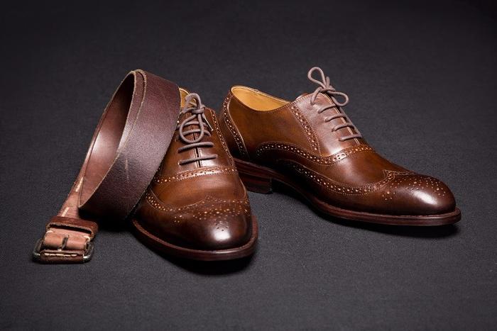 高级手工定制鞋的精湛工艺-角度订制手工鞋履