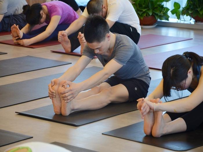 瑜伽教练资格证怎么考？瑜伽老师就业前景怎么样？