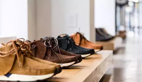 适合二十多岁女生穿的潮牌