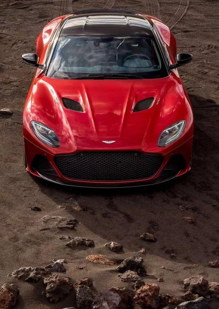 700匹马丁怕不怕：阿斯顿马丁DBS Superleggera