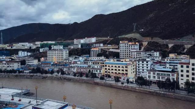 东达山垭口历惊险，梅里雪山留遗憾，2018路虎发现之旅（二）