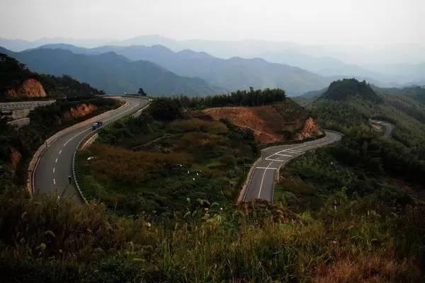 江浙沪五条盘山公路，比秋名山还要惊险刺激，自驾来挑战！