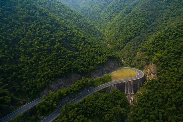 江浙沪五条盘山公路，比秋名山还要惊险刺激，自驾来挑战！