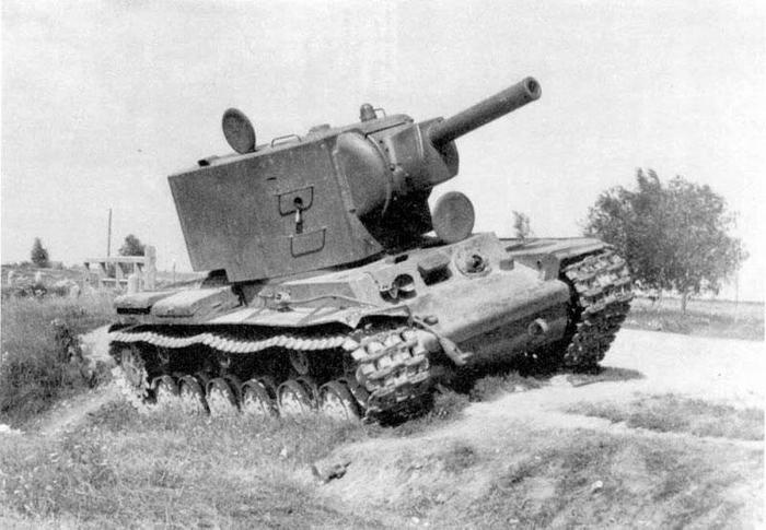 被戏称为"俄国厕所，二战时苏军KV-2重型坦克为什么会被这样称呼