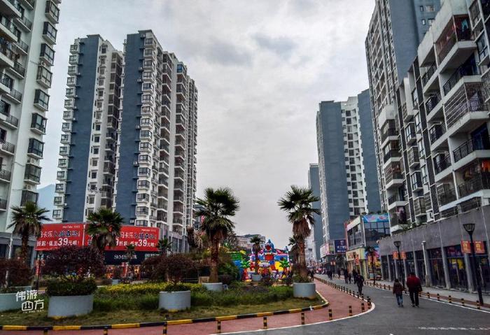 重庆开州5个南河边的镇，一个是开州最大镇，一个紧邻城区