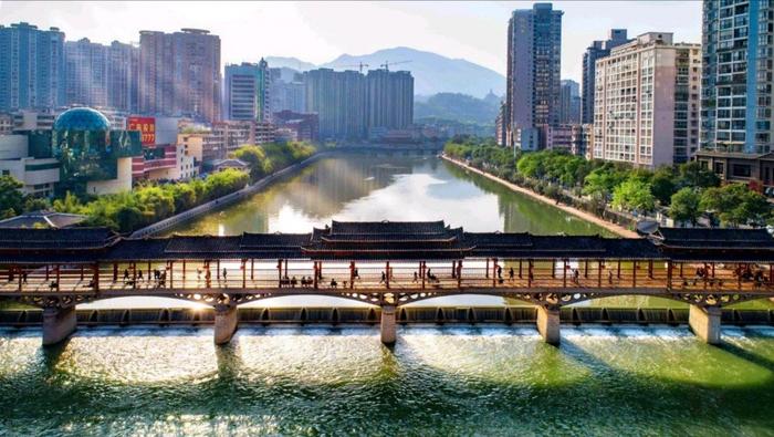 贵州都匀：一座古典美和现代美融合的城市，被誉为高原桥都