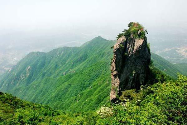 河南省面积第二大的地级市，被誉为“江南北国、北国江南”