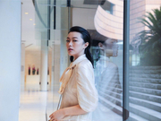 黄璐上影节开奖传媒关注单元 笑谈间为编剧发声