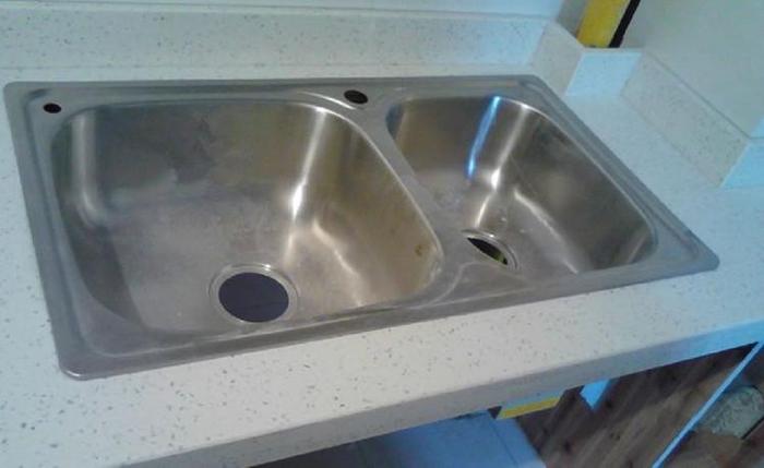 厨房水槽上为什么有个洞？洗了10年碗才知有这好处，后悔不知道！